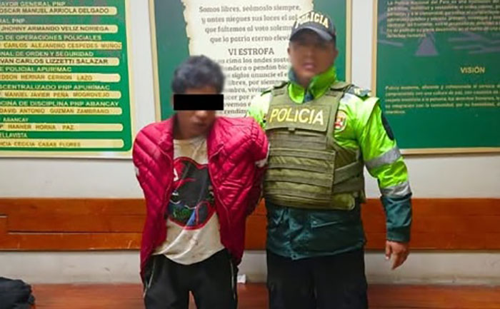 Policía rescata a ladrón que fue atado a poste por pobladores del barrio San Javier 